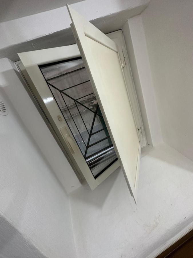 Aurora House Apartment Napoli Bagian luar foto