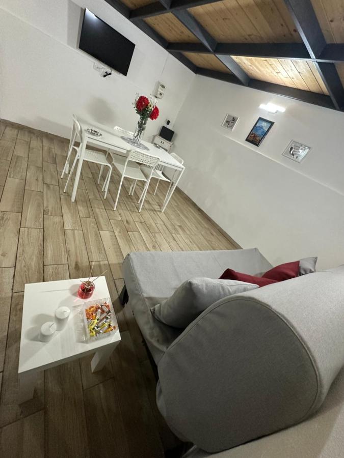Aurora House Apartment Napoli Bagian luar foto