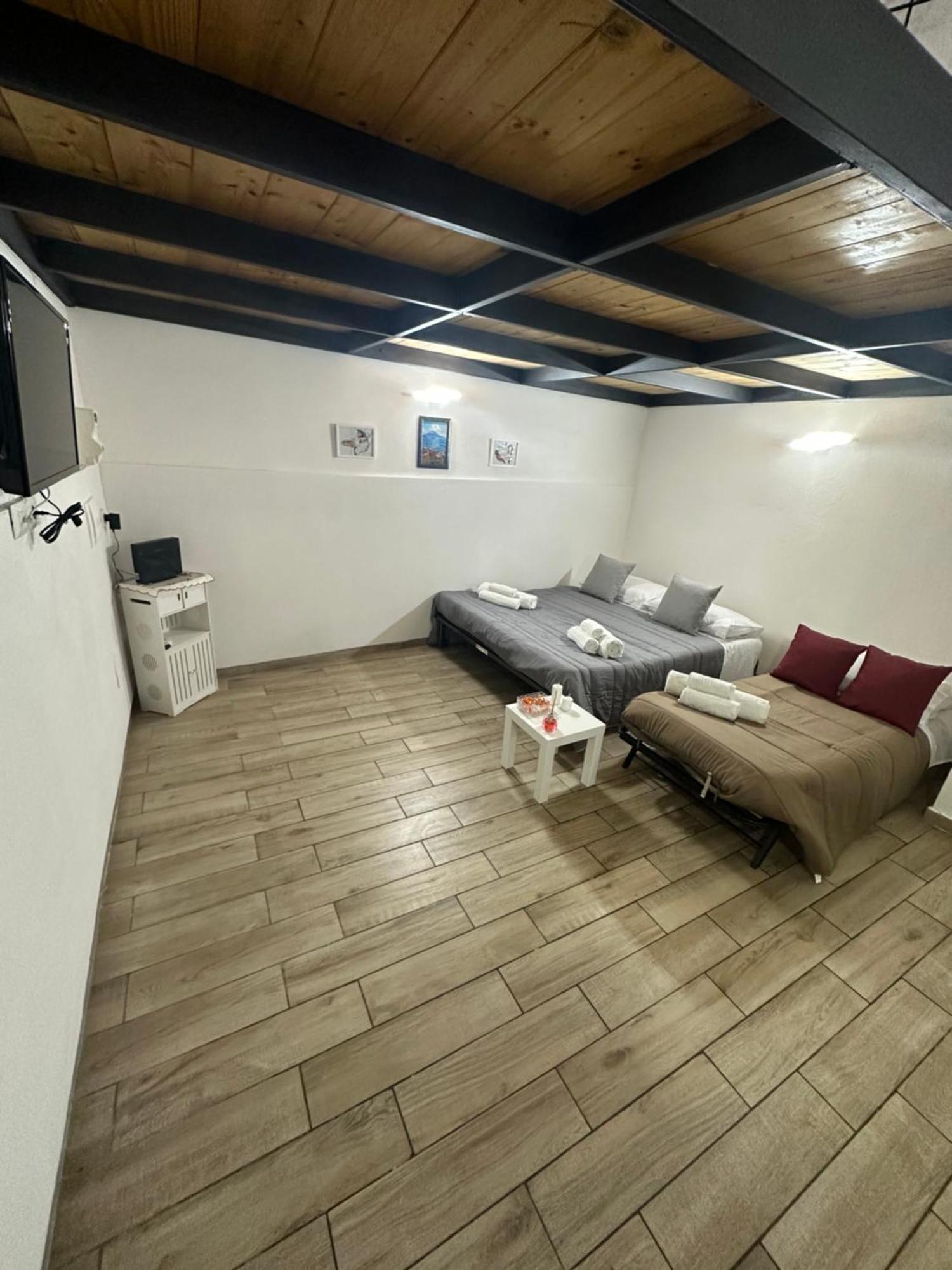 Aurora House Apartment Napoli Bagian luar foto