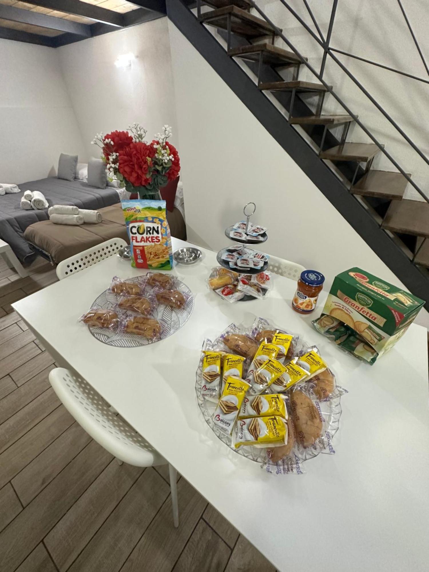 Aurora House Apartment Napoli Bagian luar foto