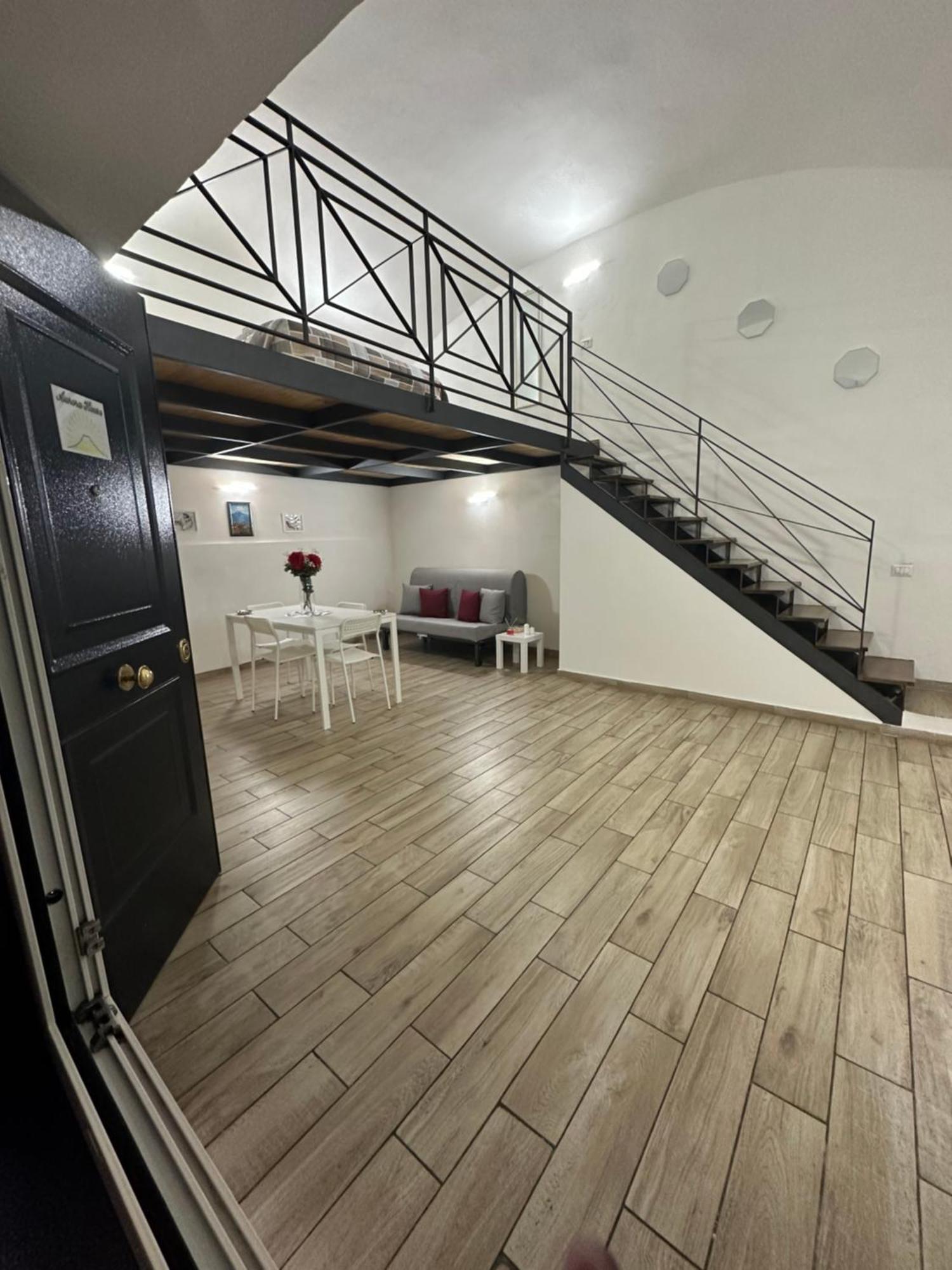 Aurora House Apartment Napoli Bagian luar foto